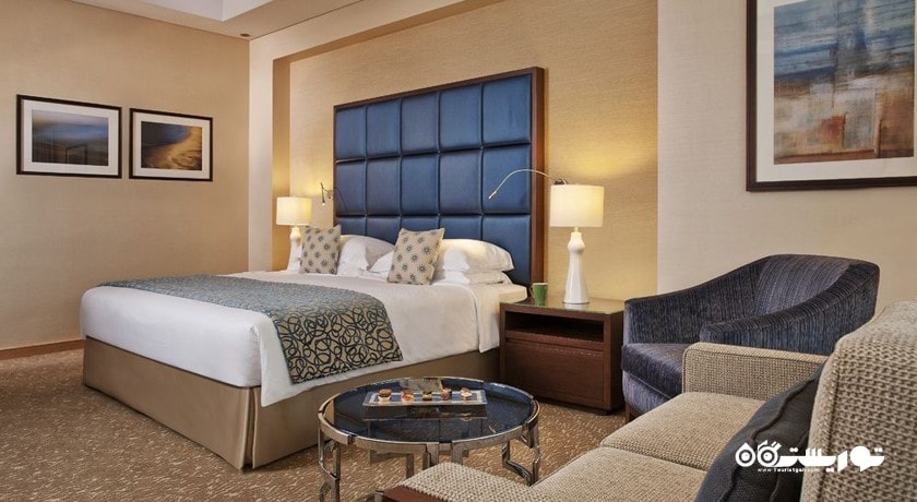 نمای تخت بزرگ اتاق کلاب