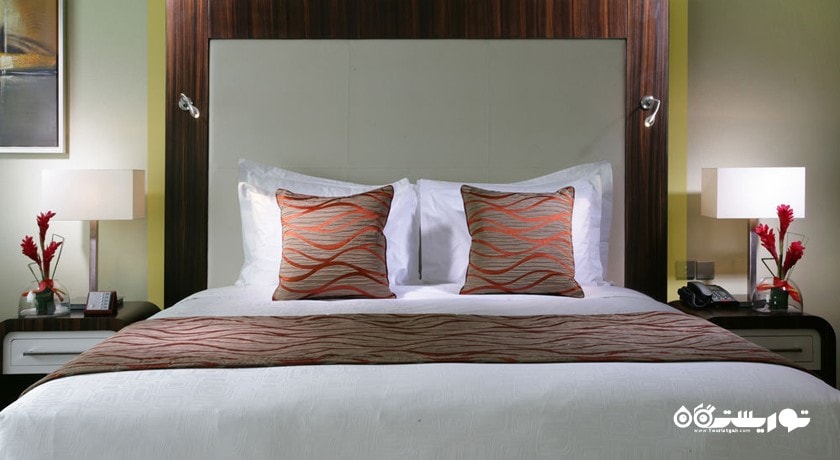 نمای تخت بزرگ اتاق کلاسیک