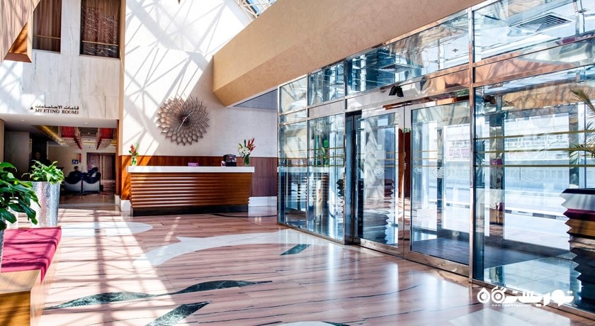 میز پذیرش هتل کرون پلازا دبی دیرا