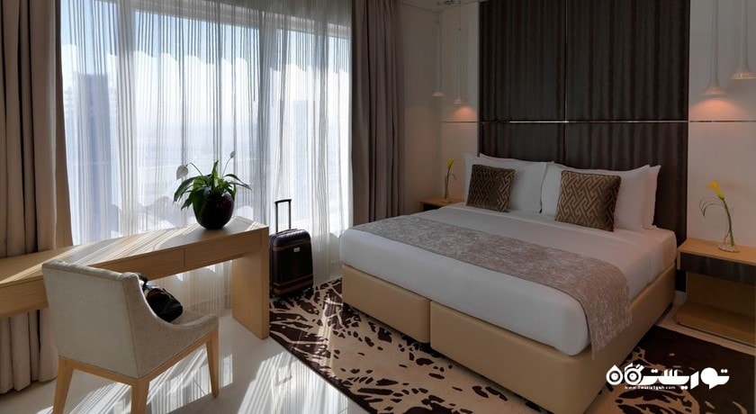 تخت بزرگ سوئیت دو خوابه