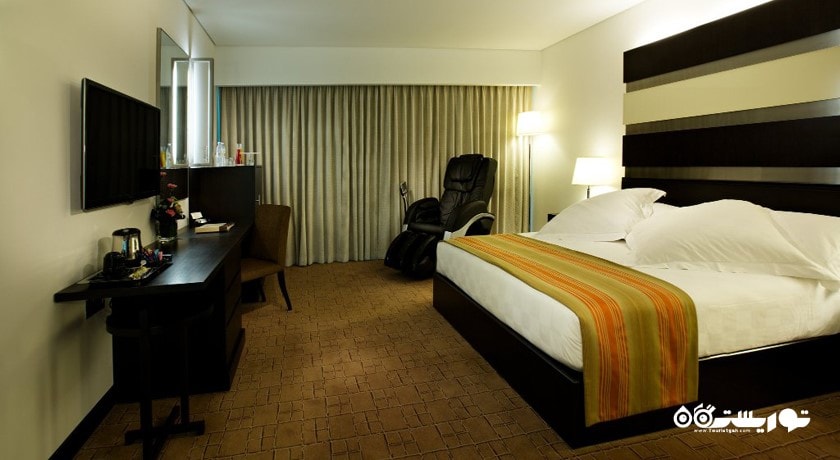 تخت بزرگ اتاق سوپریور دلوکس