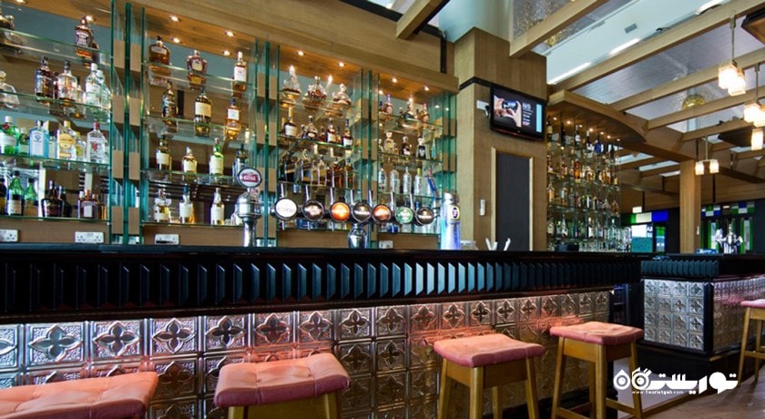 نمای بار ایرلندی مگتیگنز