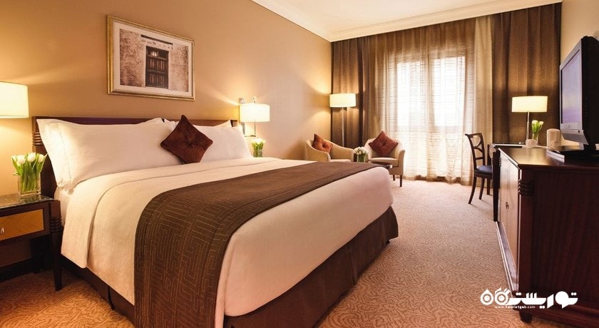 نمای تخت بزرگ سوئیت جونیور