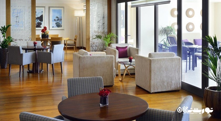 لانج اگزکیوتیو هتل موانپیک جمیرا بیچ  