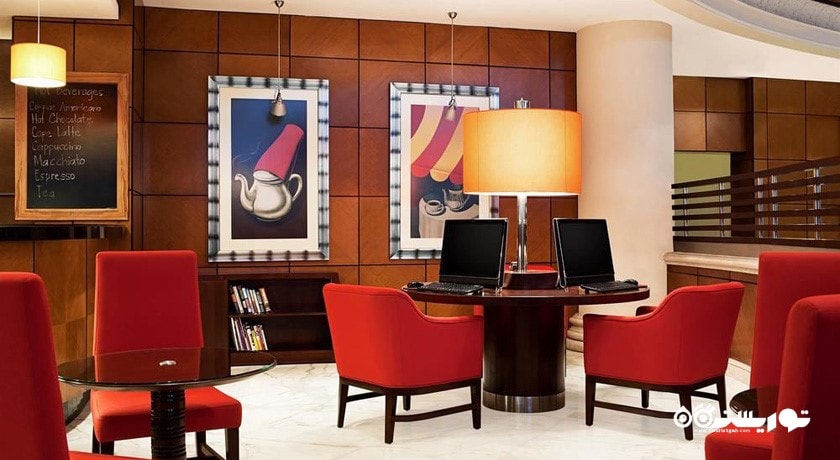 محوطه نشیمن مرکز کسب و کار