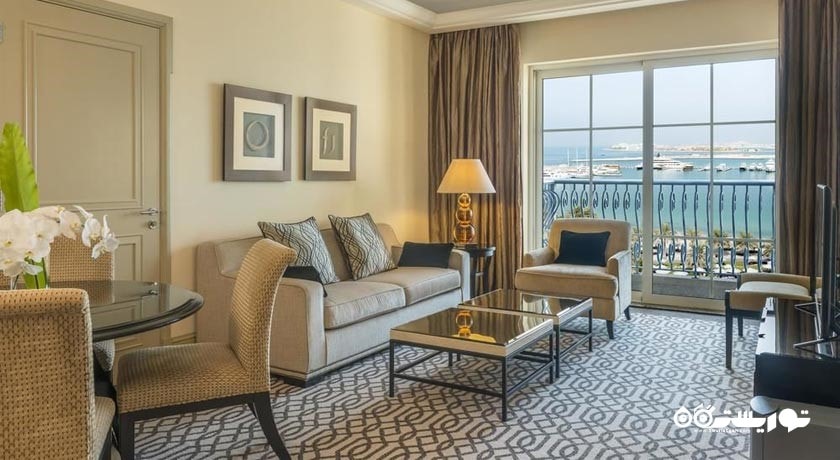 محوطه نشیمن سوئیت دلوکس