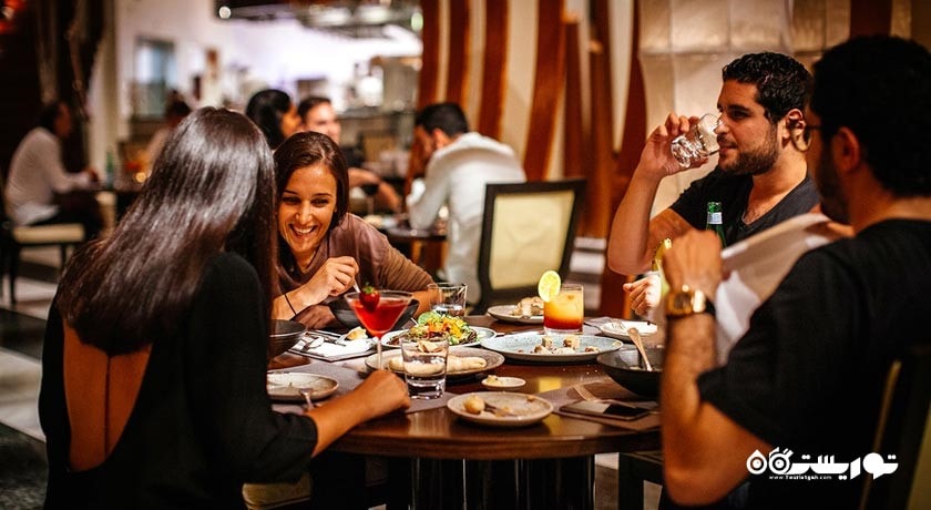 نمای رستوران فرانسوی تریتور