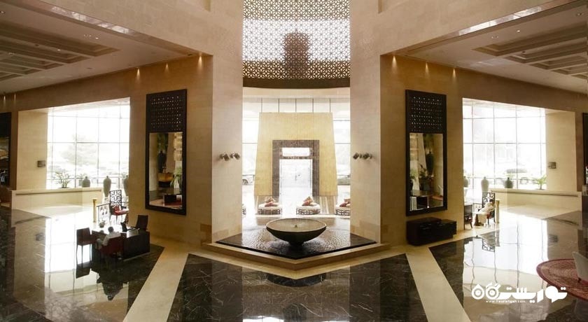 نمای لابی  هتل رافلز