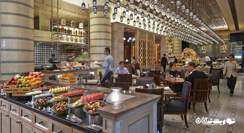 نمای رستوران بین المللی موزائیک