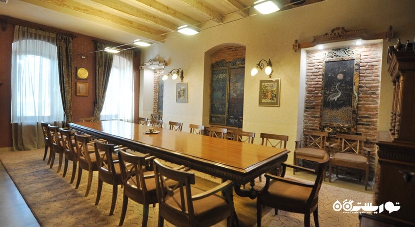 محوطه نشیمن بیزینس هال