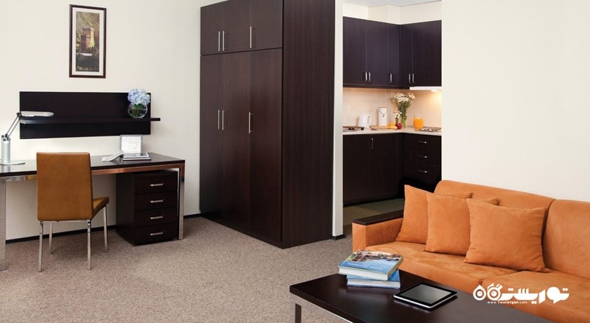 محوطه نشیمن آپارتمان اگزکیوتیو