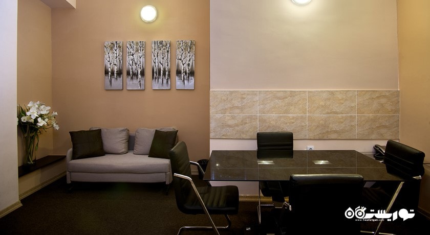 محوطه نشیمن اتاق فمیلی