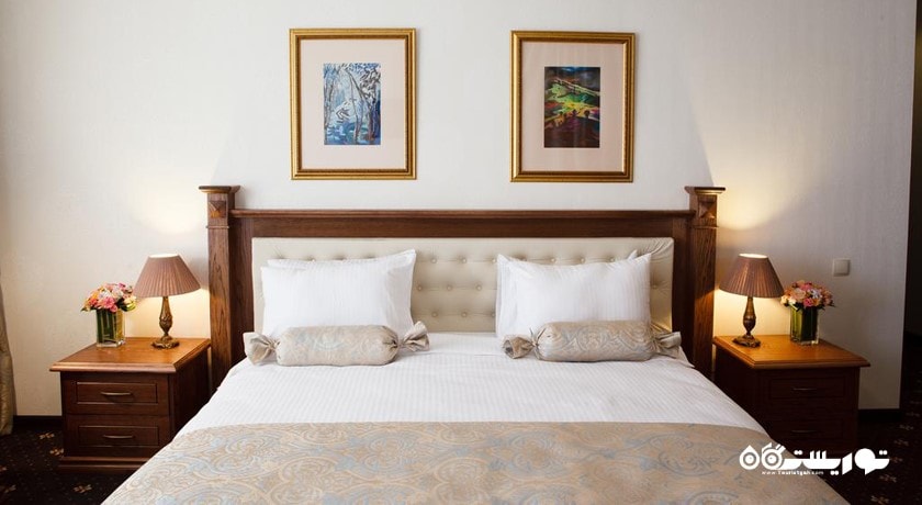 نمای تخت بزرگ اتاق جونیور