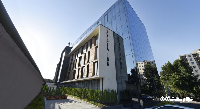 نمای ساختمان هتل آیوریا این