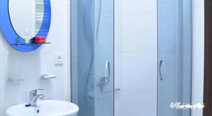 حمام و سرویس بهداشتی اتاق ها