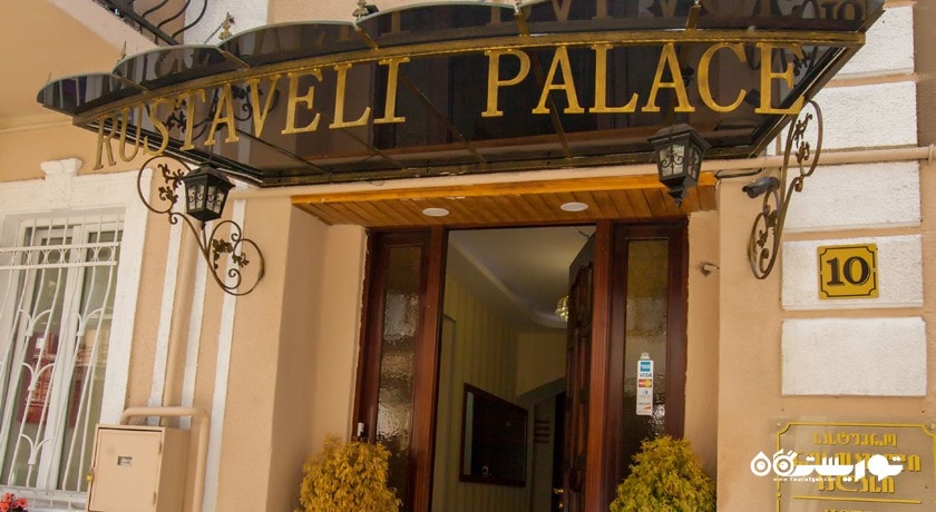 درب ورودی هتل روستاولی پلس