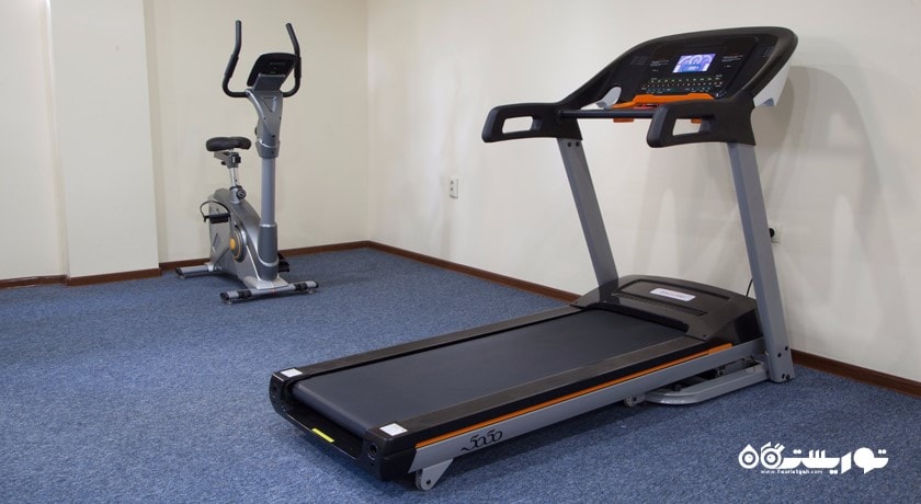 تردمیل سالن ورزشی هتل