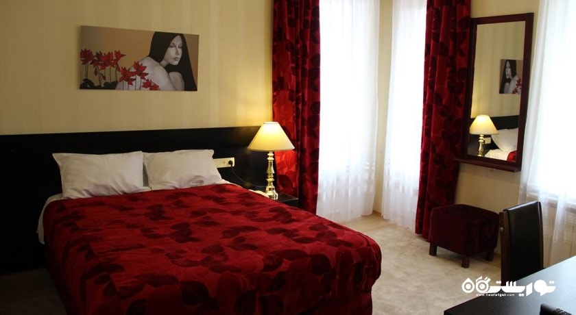 نمای تخت بزرگ اتاق سوپریور