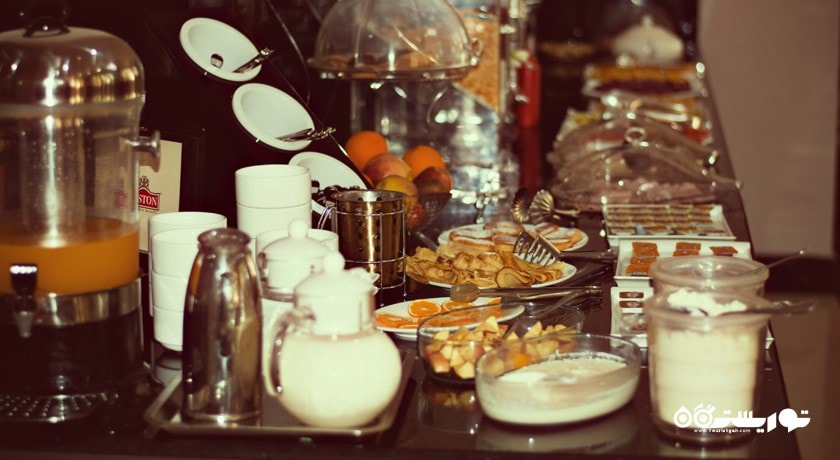 بوفه سلف سرویس صبحانه