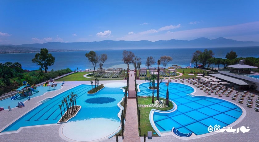 استخر روباز هتل آمارا سی لایت الیت