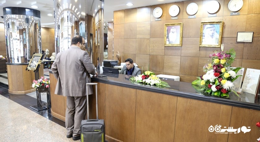 میز پذیرش هتل پالم دبی