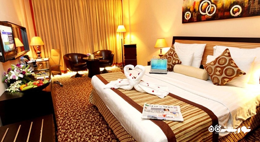 نمای تخت بزرگ اتاق دبل