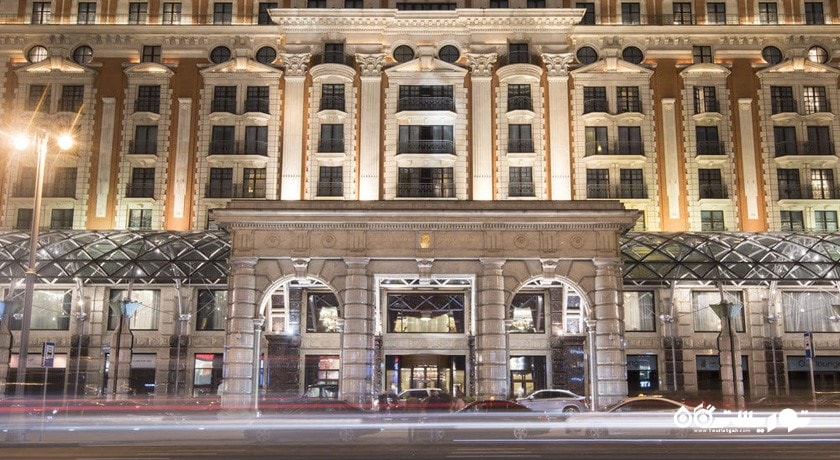 درب ورودی هتل ریتز کارلتون مسکو