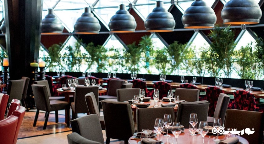 نمای رستوران و بار نوویکو