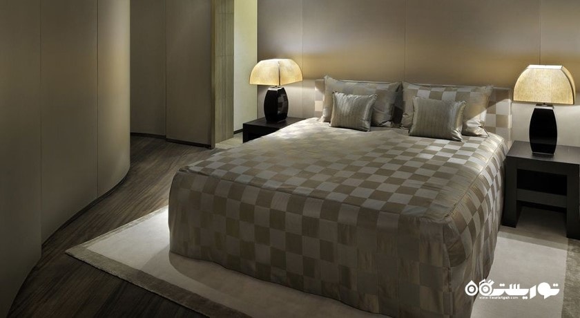 نمای تخت بزرگ اتاق دلوکس