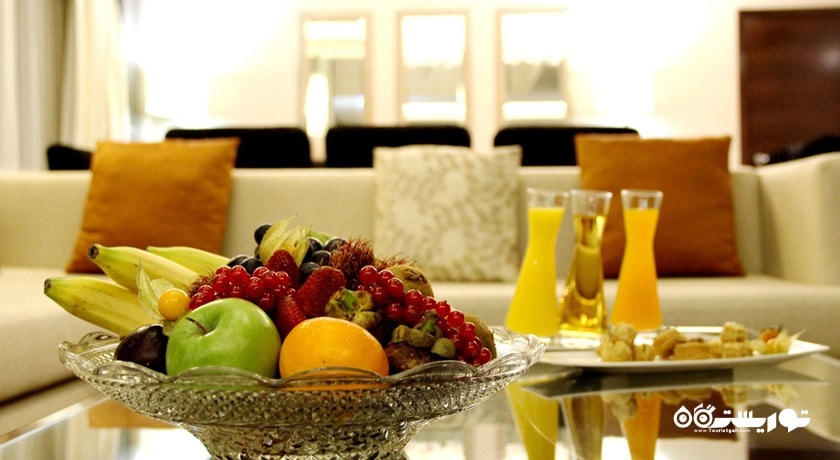 پذیرایی با میوه در سوئیت رویال