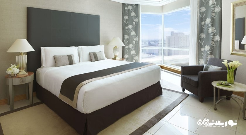 تخت بزرگ سوئیت دو خوابه