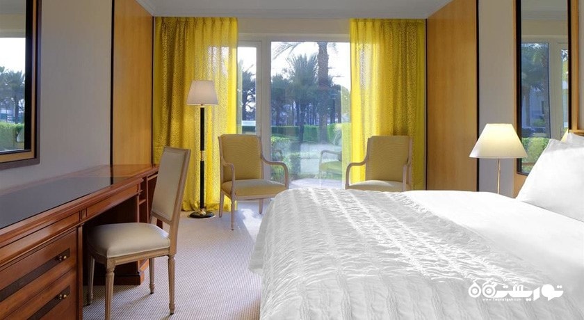 نمای تخت بزرگ اتاق دلوکس