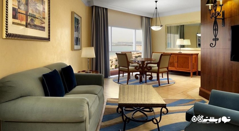 محوطه نشیمن سوئیت اگزکیوتیو