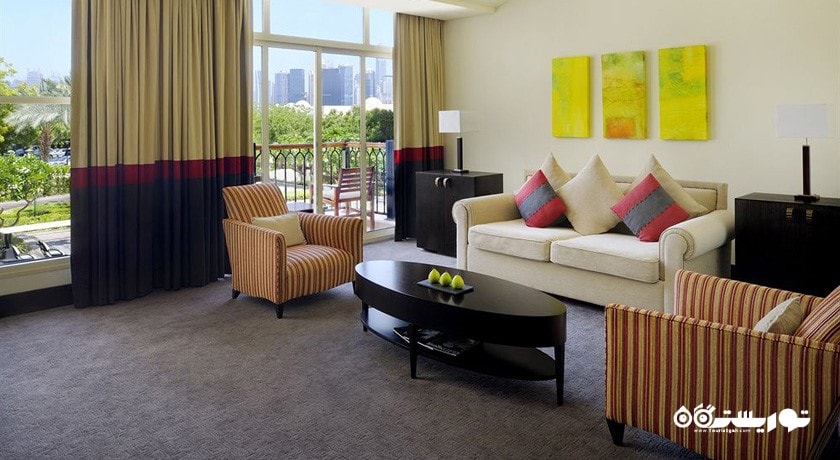 محوطه نشیمن سوئیت اگزکیوتیو