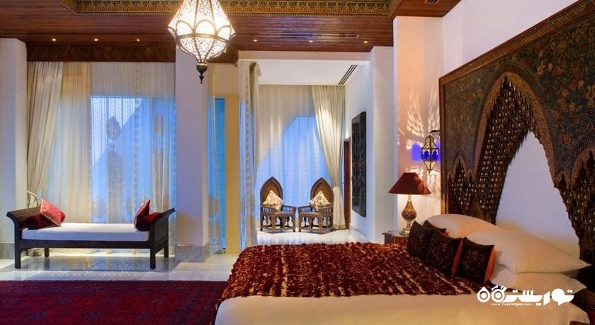 نمای تخت بزرگ سوئیت پنت هاوس