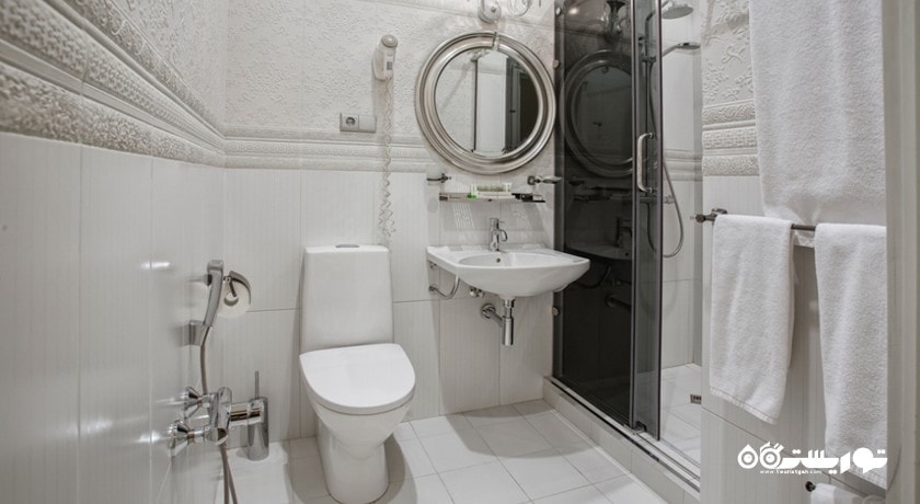 حمام و سرویس بهداشتی اتاق ها