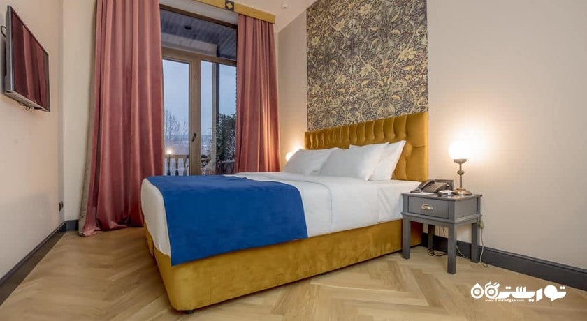 نمای تخت بزرگ سوئیت جونیور