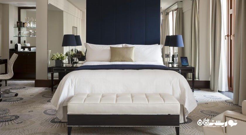 نمای تخت بزرگ اتاق پرمیر