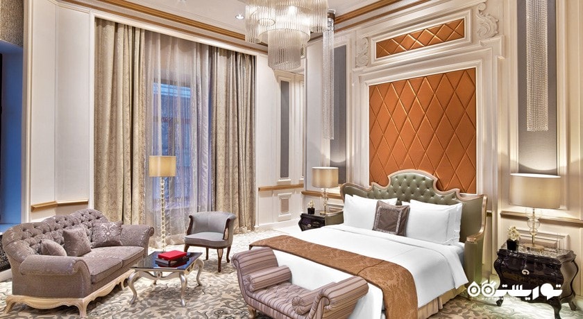 نمای تخت بزرگ سوئیت رویال