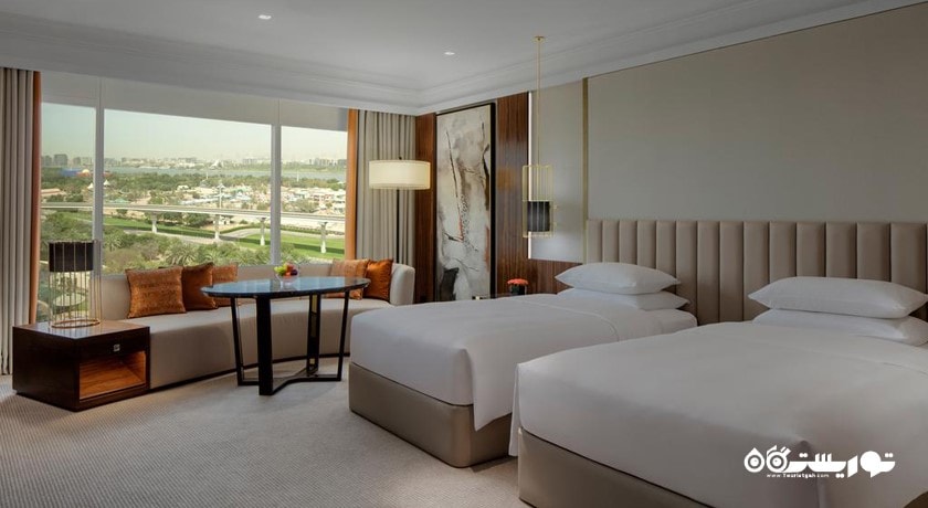 اتاق گرند با چشم انداز کریک