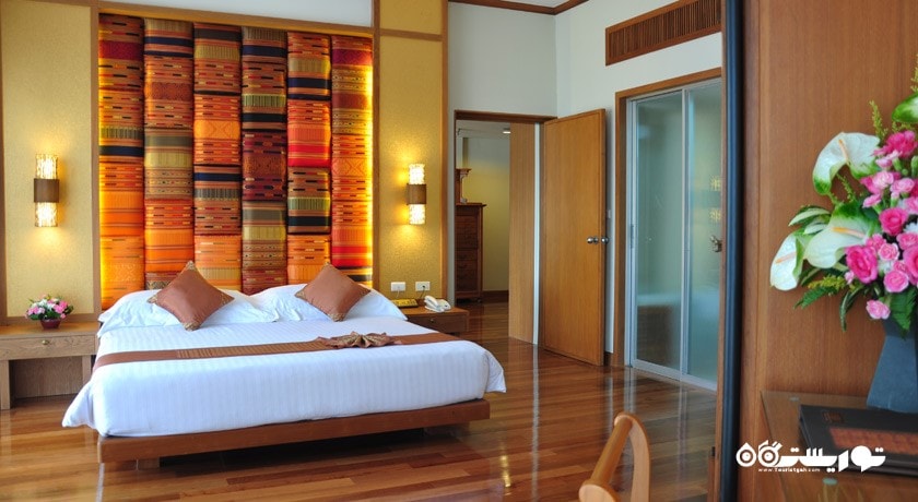 نمای تخت بزرگ سوئیت هتل