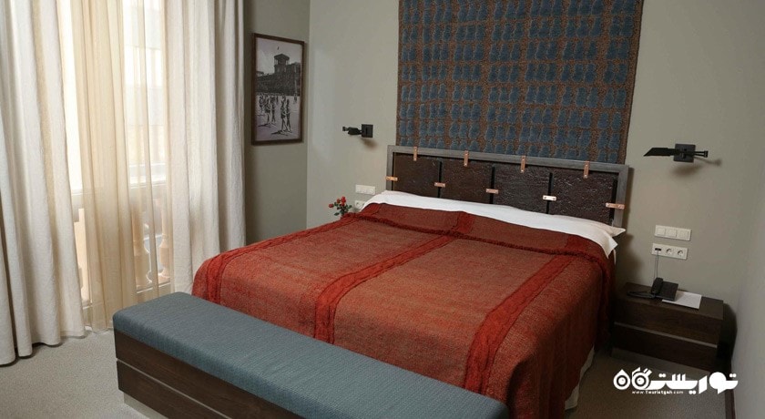 نمای تخت بزرگ سوئیت اگزکیوتیو