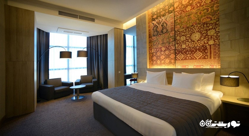 نمای تخت بزرگ سوئیت اگزکیوتیو