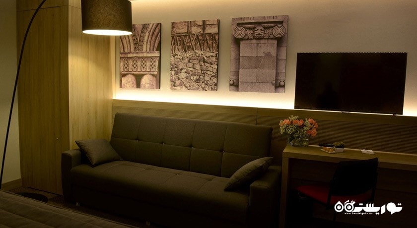 محوطه نشیمن اتاق کوادریپل