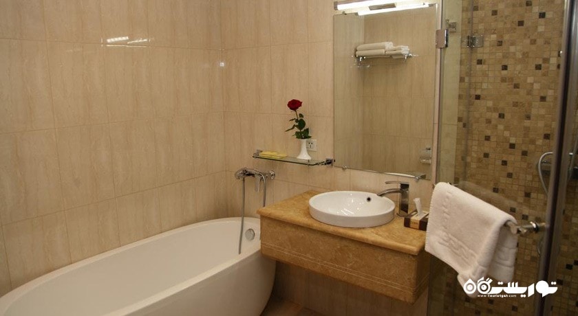 حمام و سرویس بهداشتی اتاق ها