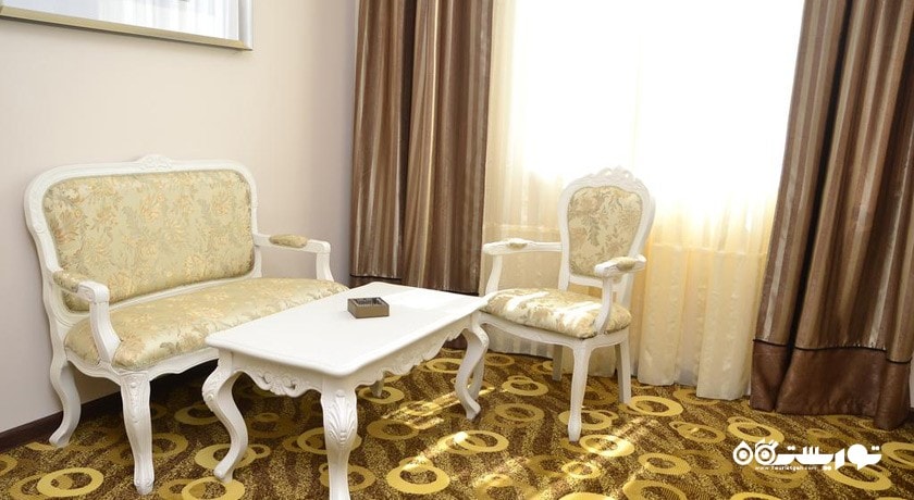 محوطه نشیمن سوئیت جونیور