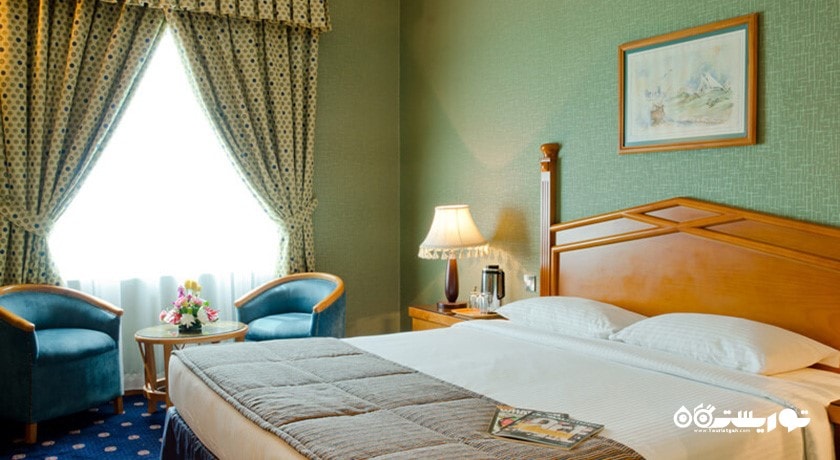 نمای تخت بزرگ اتاق دلوکس