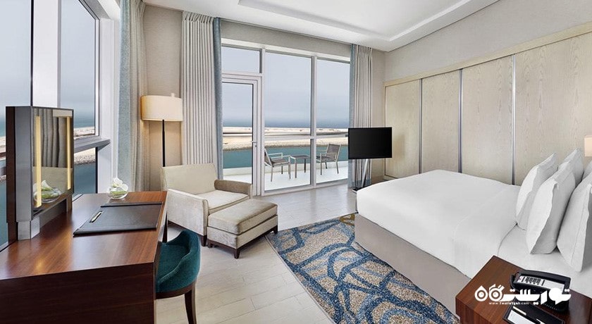 نمای تخت بزرگ سوئیت سه خوابه