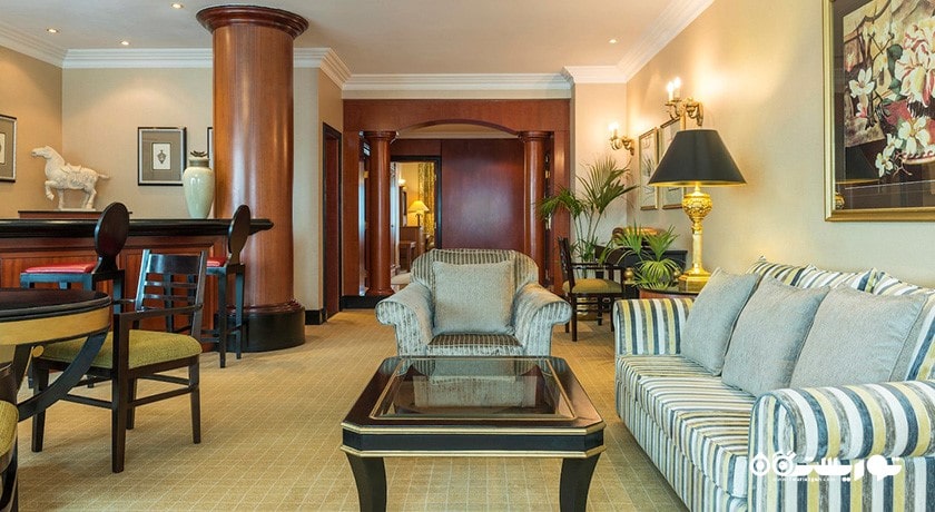 محوطه نشیمن سوئیت دوخوابه