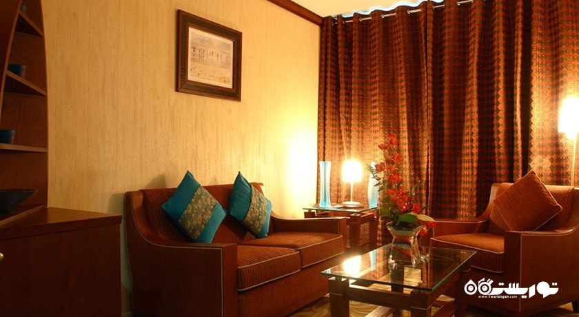 محوطه نشیمن سوئیت اگزکیوتیو